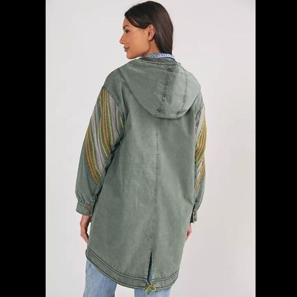 NWT Pilcro Utility Anorak jacket. Medium - Picture 3 of 6